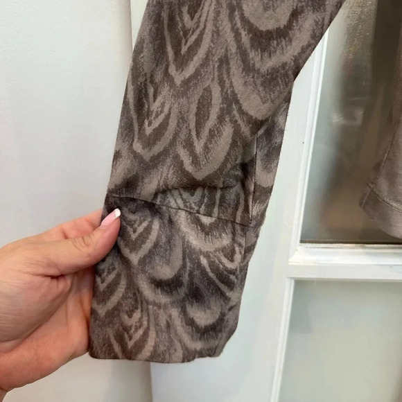 BCBGMAXAZRIA | Lucia Tan Bohemian Sheer Printed Long Sleeves Blouse Size L Large - Picture 6 of 11